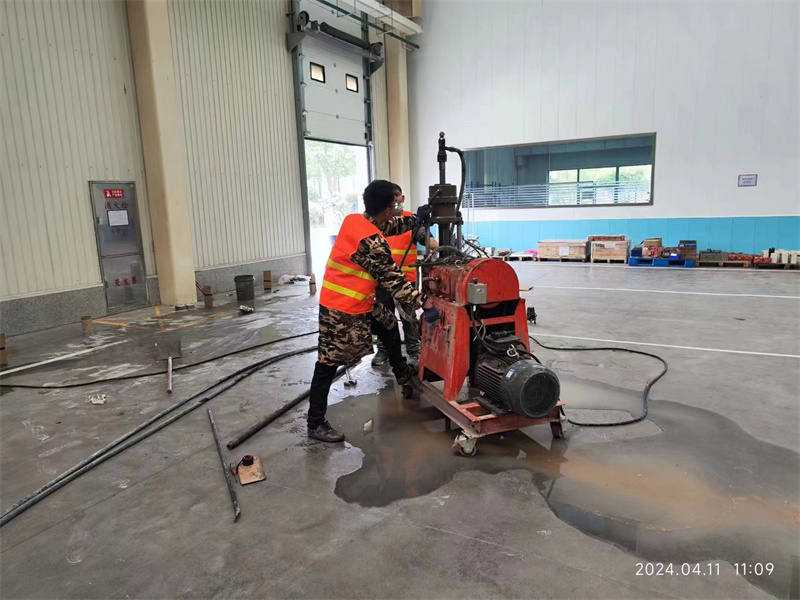 合浦厂房地面下沉塌陷注浆加固施工